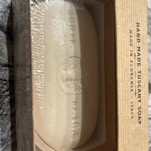 Cream Hand Soap Luxurious Bath Essential